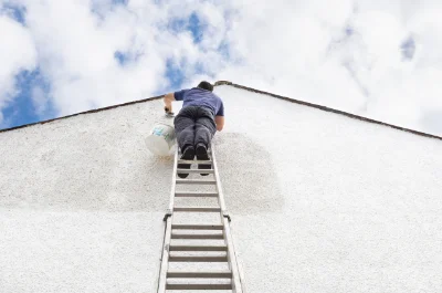 Peinture extérieure à Bourg-des-Comptes — façades et ravalement